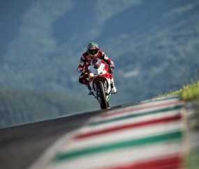 开云网页版-冰与火的对决，周琦点燃赛场，吉林鏖战江苏写就CBA经典之夜