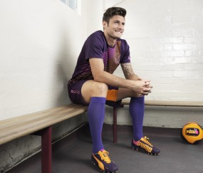 开云官方app入口-当草原雄鹰掠过汽车城，拉梅洛·鲍尔如何用唯一性撕碎活塞防线