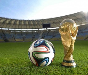 开云体育中国官网-奥亚尔萨瓦尔一锤定音，那不勒斯险胜乌拉圭背后的战术博弈