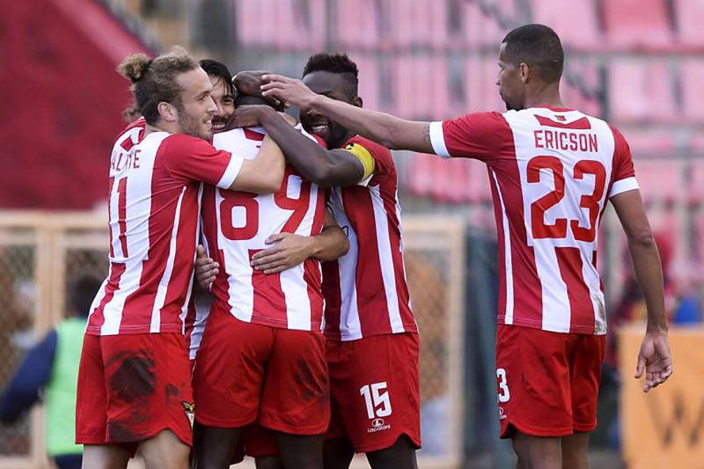 尼斯客场逼平拉夫尔,保持近期不败势头 尼斯客场逼平拉夫尔,保持近期不败势头