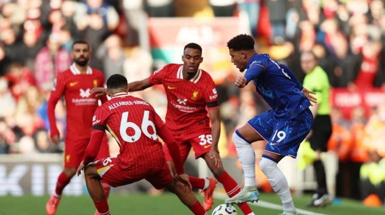 激情燃烧的球场,谁能拔得头筹 激情燃烧的球场,谁能拔得头筹