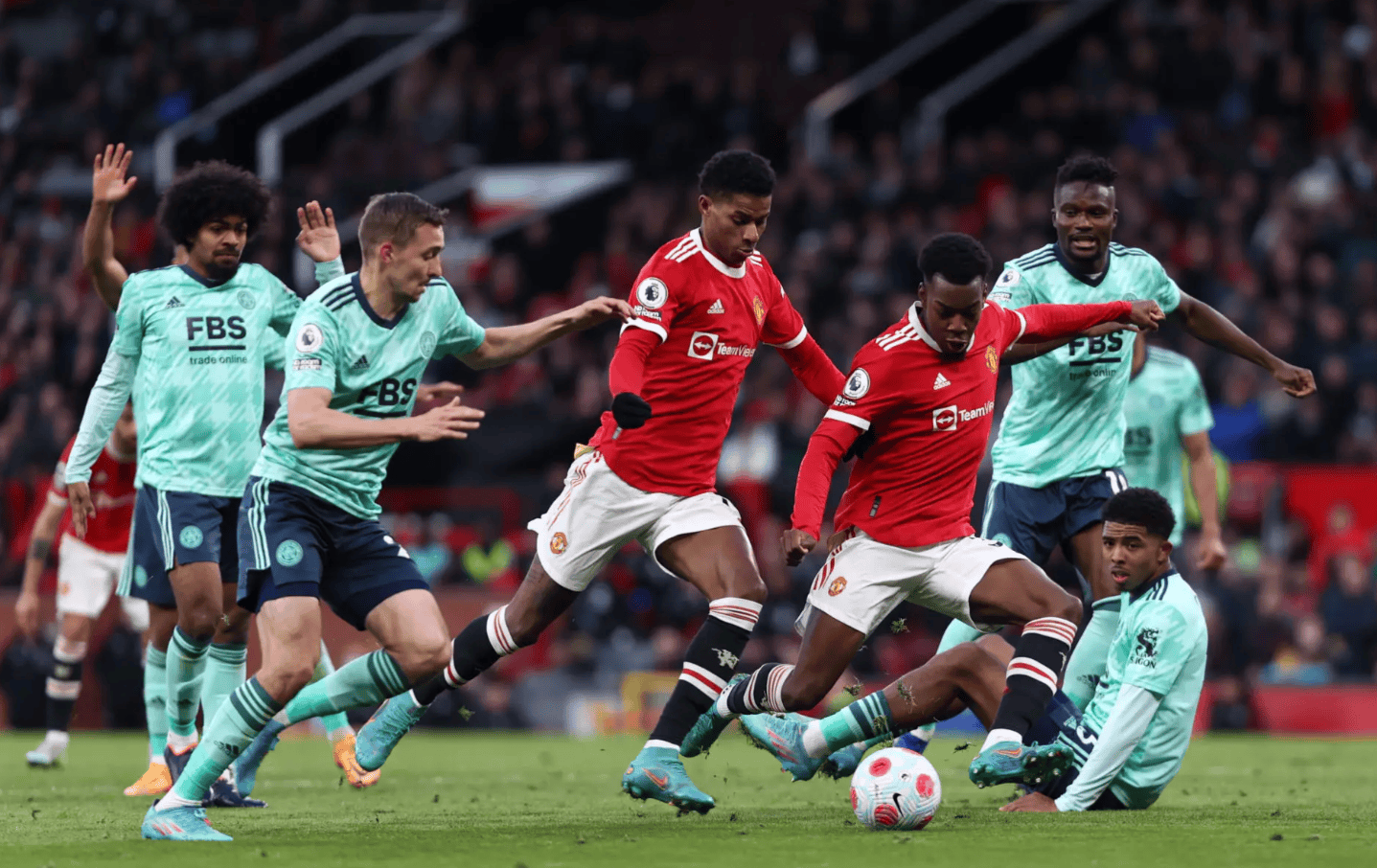 多特蒙德迎战弗赖堡，实力对比