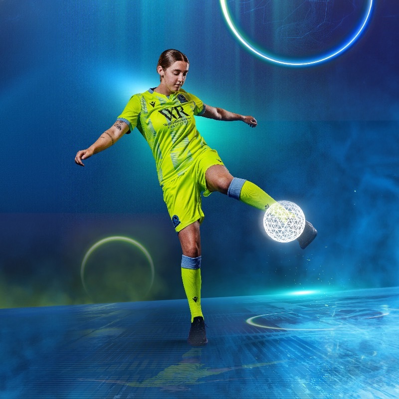 足球竞技场上英雄辈出,比分胶着 足球竞技场上英雄辈出,比分胶着