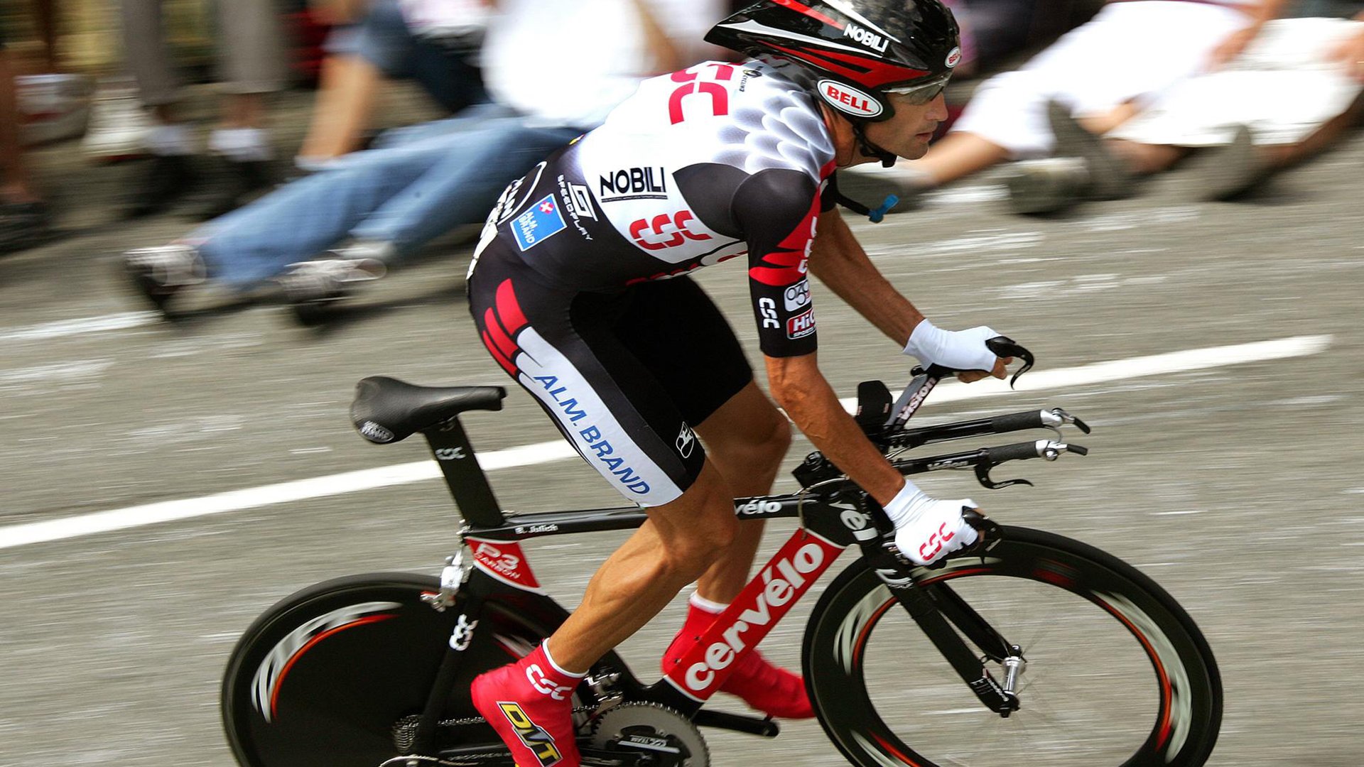 卢卡库统治级数据闪耀欧洲,法国逆转马赛展现足球魅力