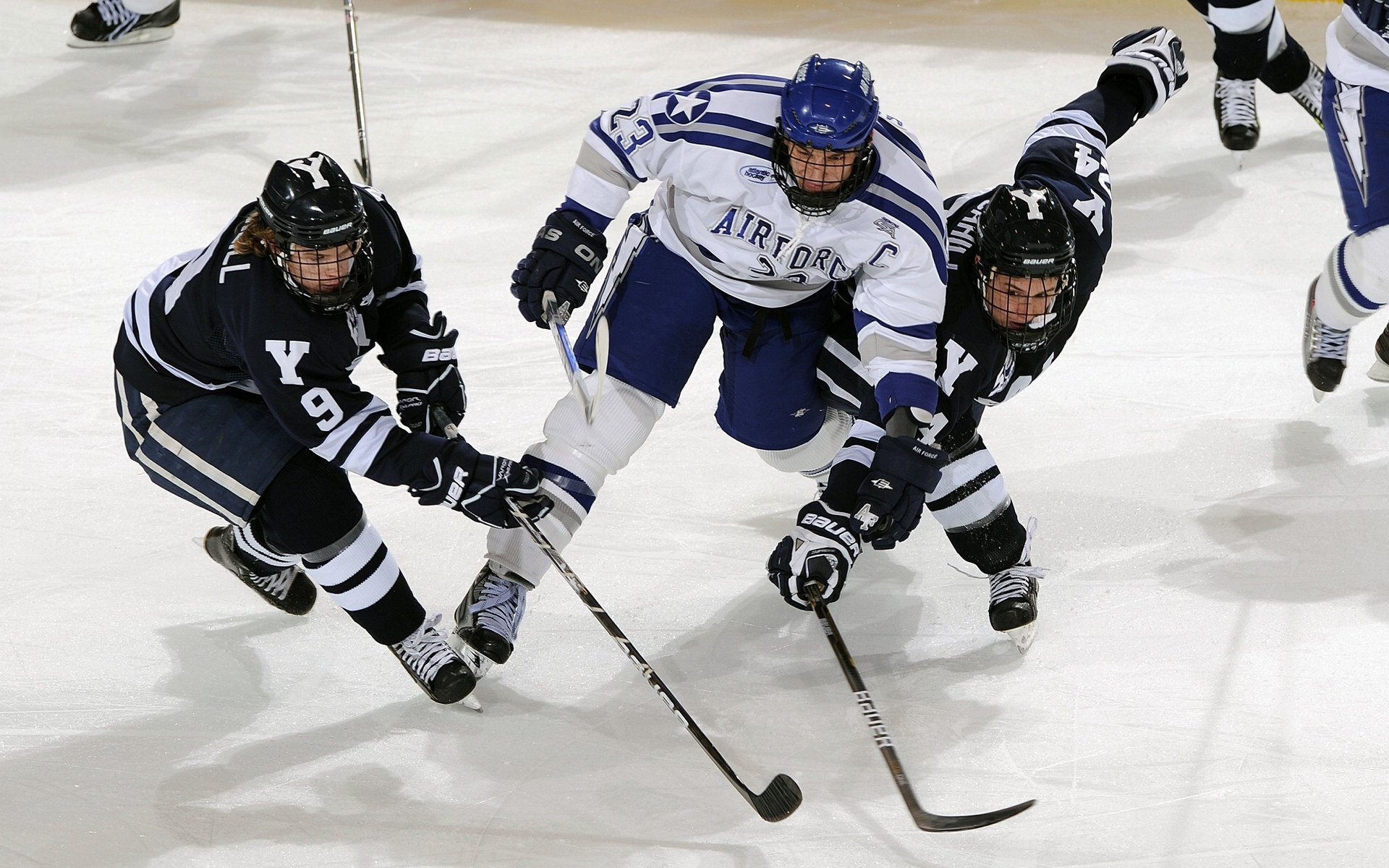 加勒比风暴席卷北美,委内瑞拉力克马竞,美加墨世界杯首现地理冷门